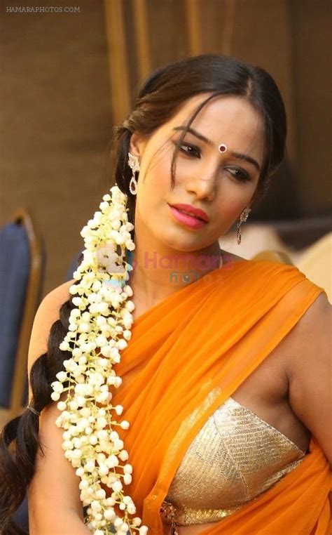 poonam padey|Bollywood actress and model Poonam Pandey。